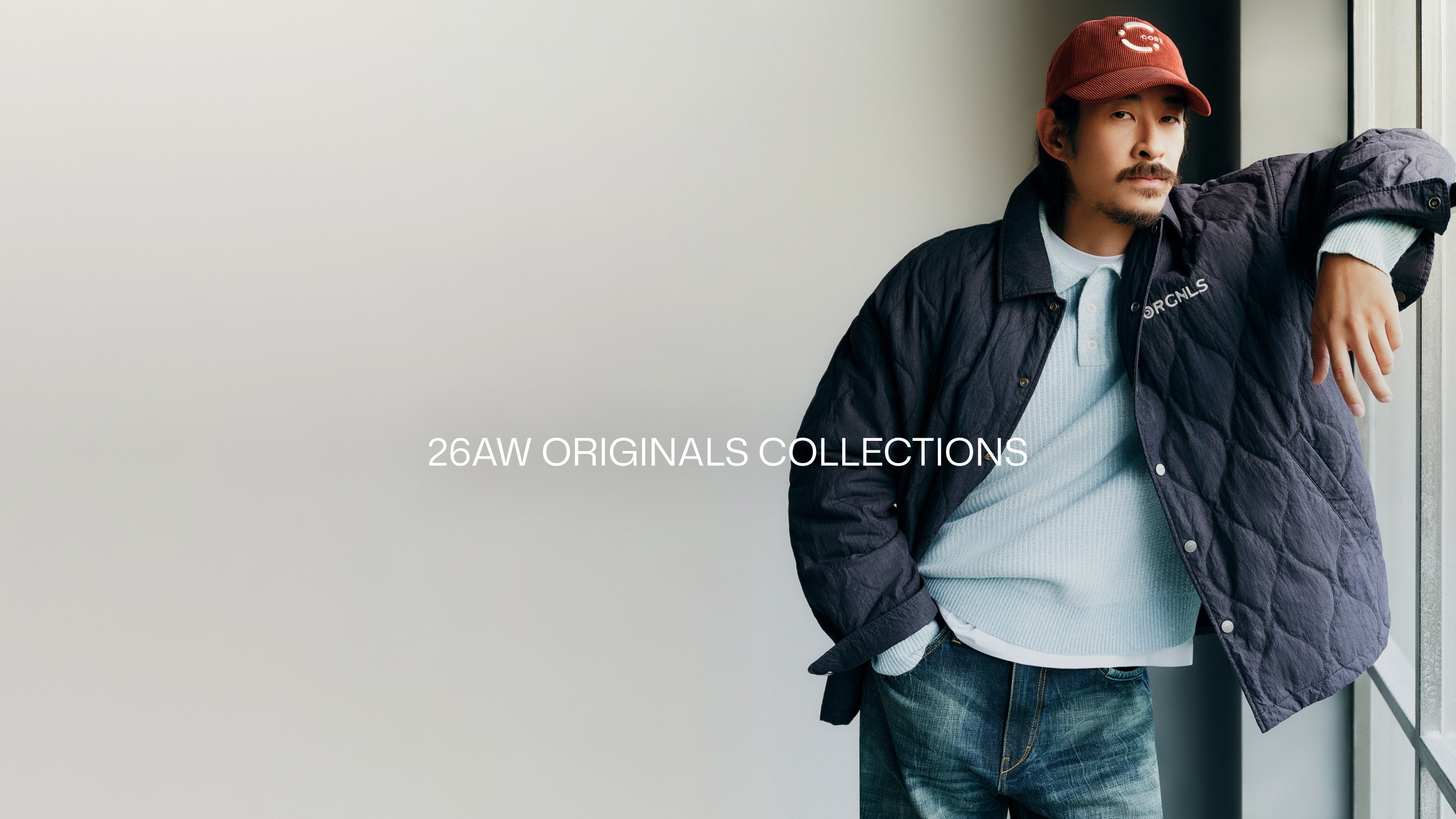 杰克琼斯 26AW Originals OG 星野复古工装系列,以观星银河、十二星座为设计灵感,主打 905 锥形、908 弯刀阔腿单宁版型;搭载 SOLOTEX 舒柔特、MISTY 柔感面料,兼顾松弛工装质感与日常舒适,适配城市通勤、郊外观星、近郊露营、城郊轻徒步多变户外场景